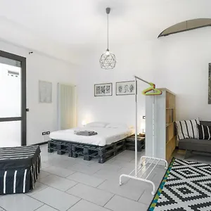 Apartamento Primopiano - Belinzaghi, Milán